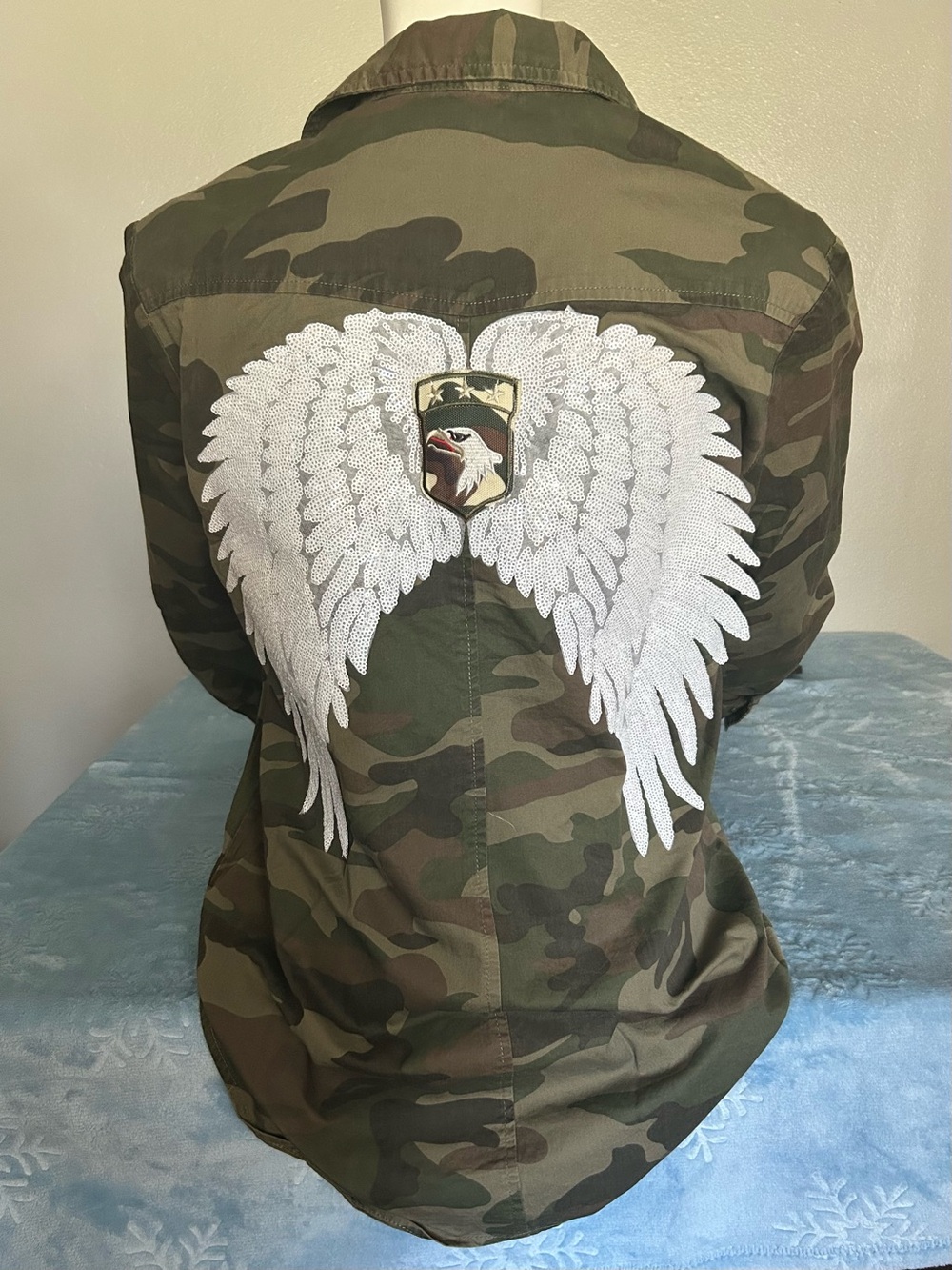 🔥 fun 2 fun Camo Sequin Angel Wings Utility Shacket Jacket - Size Medium